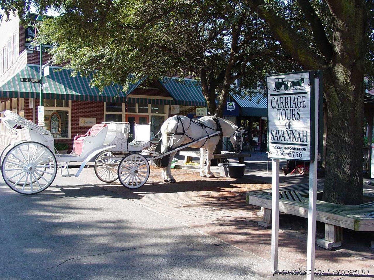 Embassy Suites Savannah Historic District Exterior photo